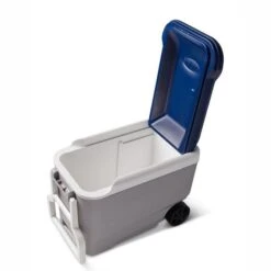 Igloo Maxcold 40 Roller Cool Box - Grey / Blue -Camping Sale Shop 7 00034687 o2