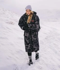 Dryrobe Advance Long Sleeve Black Camouflage - RECYCLED 27 Dryrobe Advance Long Sleeve Black Camouflage - RECYCLED -Camping Sale Shop Black Camo 8 2024x2024 278ace14 3a8f 49c4 b488 38fcf1e8fd51