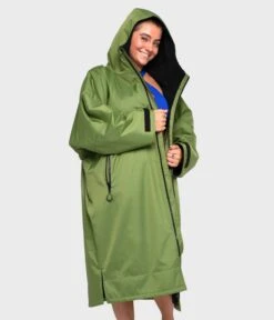 Dryrobe Advance Long Sleeve FOREST GREEN BLACK - RECYCLED -Camping Sale Shop Forest Green 4 2024x2024 2894eea2 dc20 4c3e 9cc9 d97c66075a41