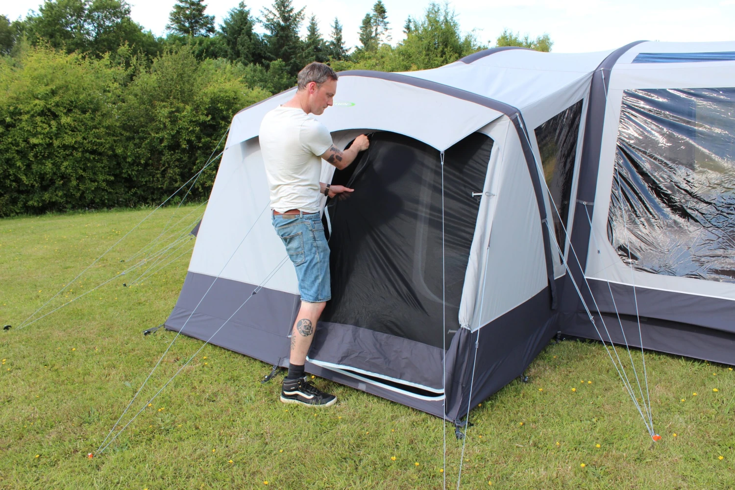 Outdoor Revolution Kalahari PC 9.0 DSE Air Tent 8 Outdoor Revolution Kalahari PC 9.0 DSE Air Tent - Image 6