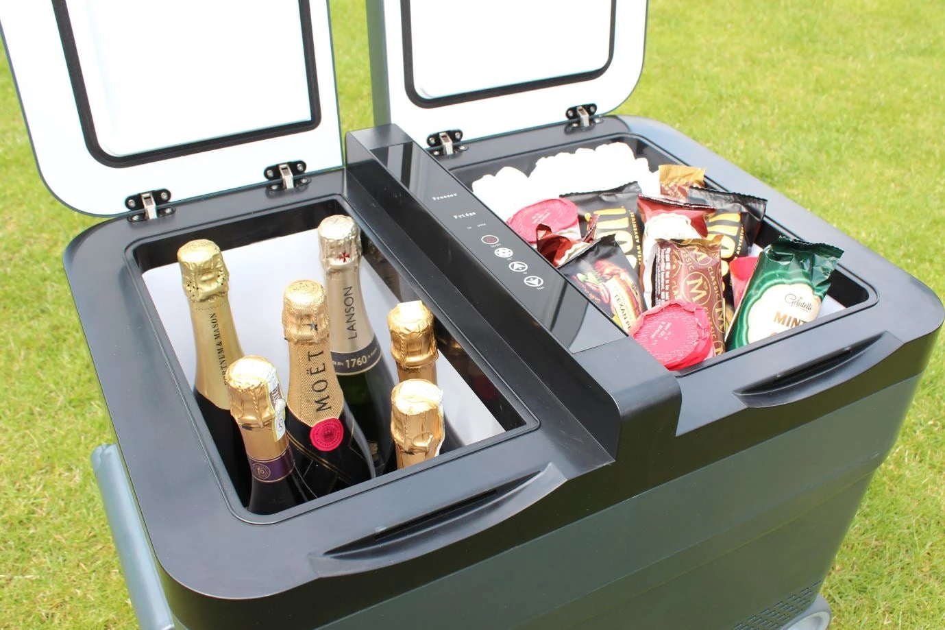 Outdoor Revolution Eco Deep Extreme Compressor Cooler 45L 7 Outdoor Revolution Eco Deep Extreme Compressor Cooler 45L - Image 5