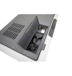 Vango E-Pinnacle 40 Electric Coolbox 11 Vango E-Pinnacle 40 Electric Coolbox -Camping Sale Shop vango e pinnacle 40l 3